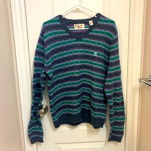 Penguin’s V neck sweater